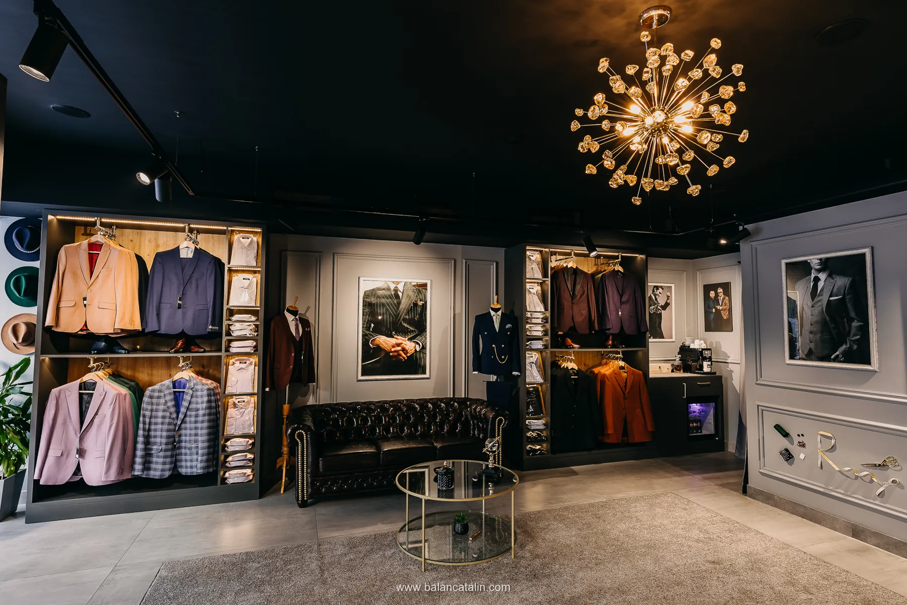 Vedere largă asupra showroom-ului ROCA